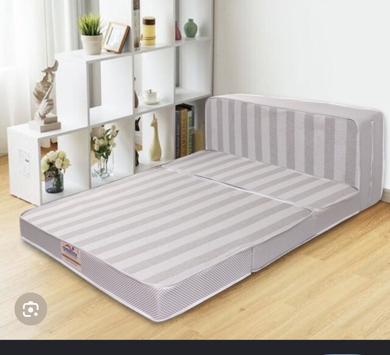 Checked folding mattress